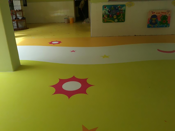 幼儿园、卡通地板.jpg 幼儿园、卡通地板.jpg