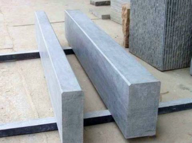 路沿石作用.jpg 路沿石作用.jpg