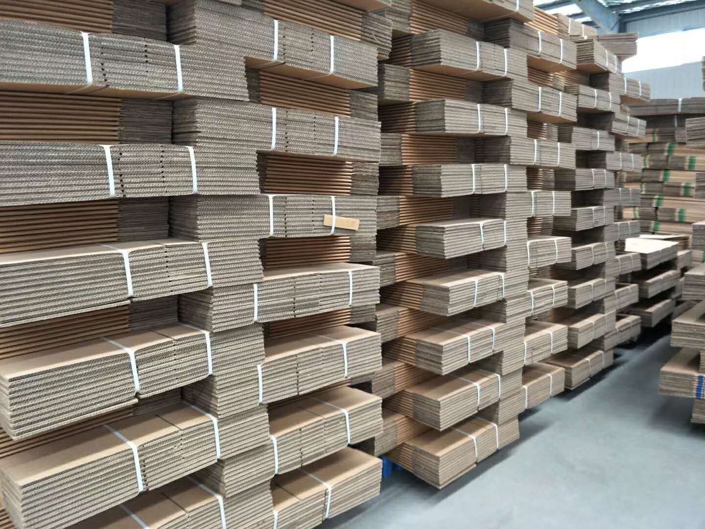 郑州纸箱厂告诉你纸箱回软的原因